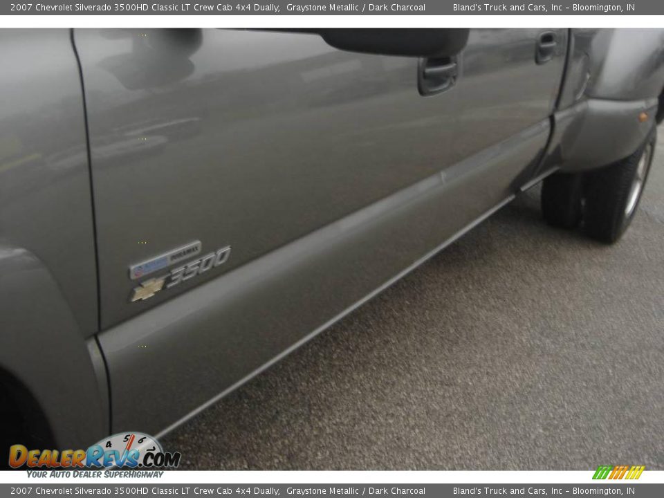 2007 Chevrolet Silverado 3500HD Classic LT Crew Cab 4x4 Dually Graystone Metallic / Dark Charcoal Photo #17