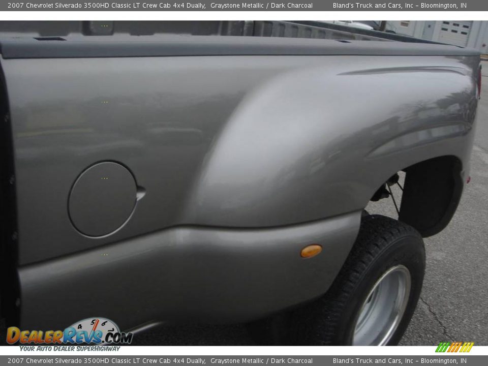 2007 Chevrolet Silverado 3500HD Classic LT Crew Cab 4x4 Dually Graystone Metallic / Dark Charcoal Photo #18