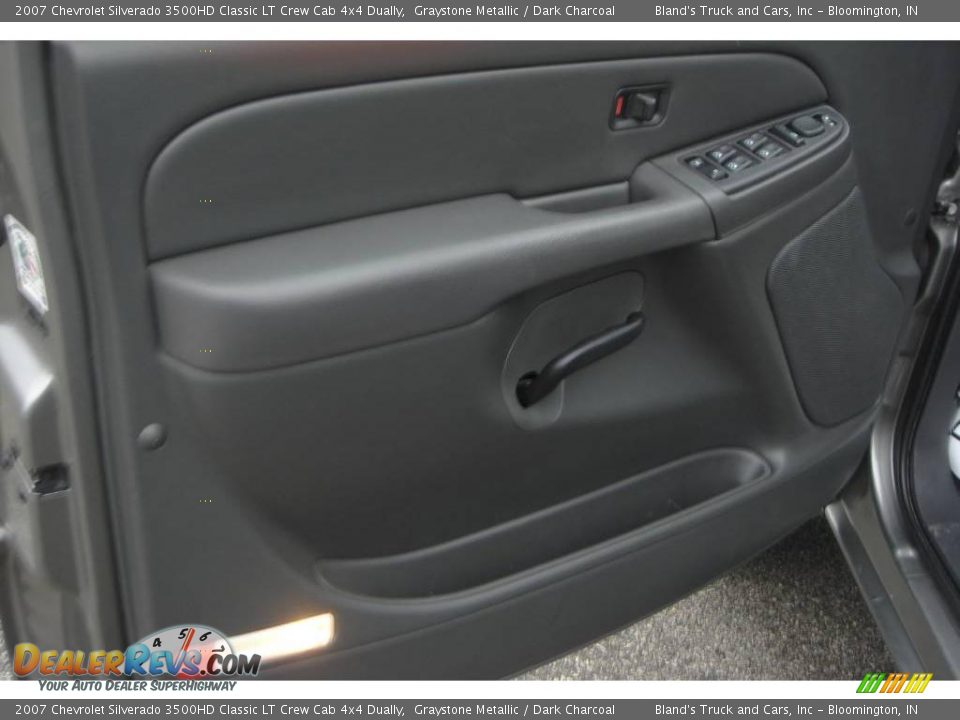 2007 Chevrolet Silverado 3500HD Classic LT Crew Cab 4x4 Dually Graystone Metallic / Dark Charcoal Photo #21