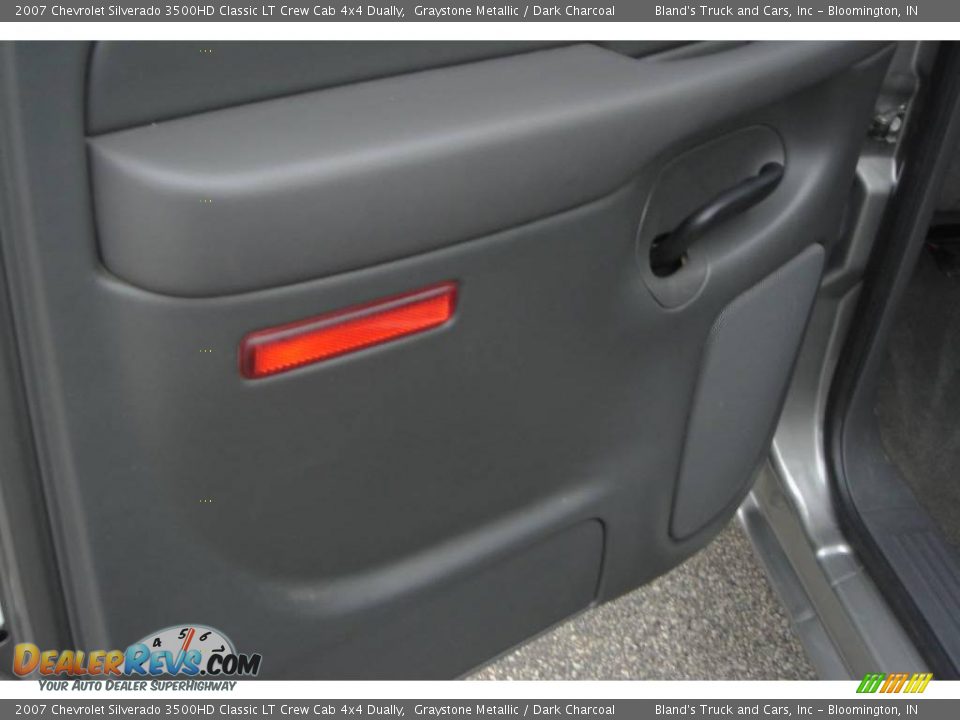 2007 Chevrolet Silverado 3500HD Classic LT Crew Cab 4x4 Dually Graystone Metallic / Dark Charcoal Photo #33