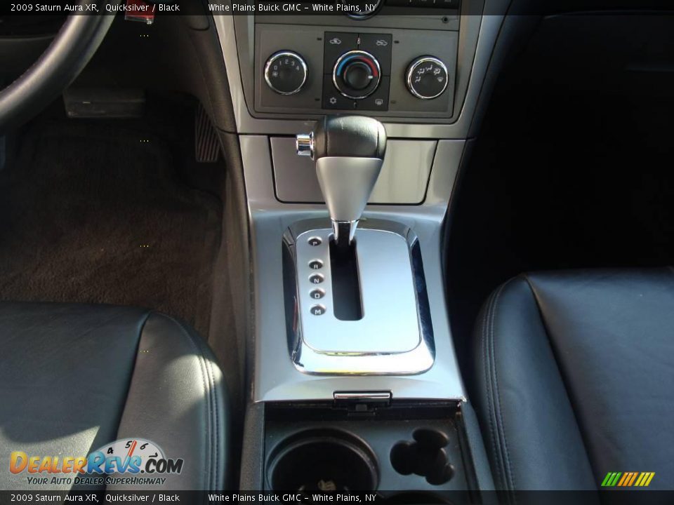 2009 Saturn Aura XR Quicksilver / Black Photo #23