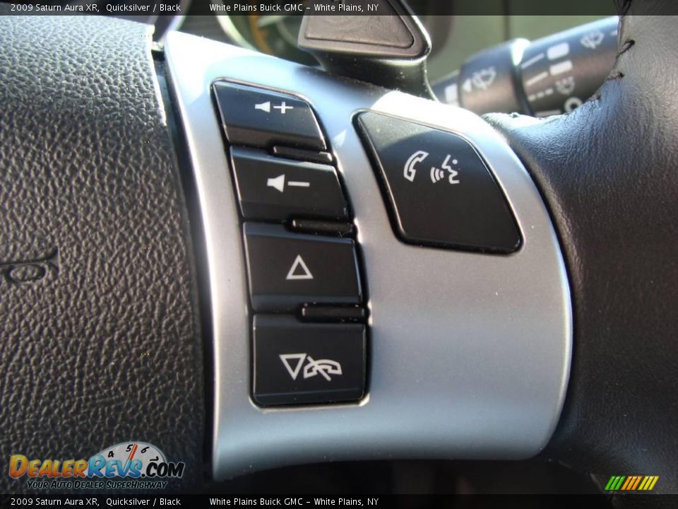 2009 Saturn Aura XR Quicksilver / Black Photo #26