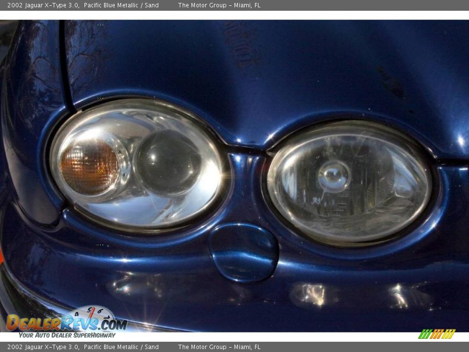 2002 Jaguar X-Type 3.0 Pacific Blue Metallic / Sand Photo #17