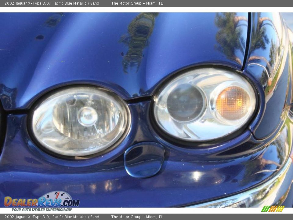 2002 Jaguar X-Type 3.0 Pacific Blue Metallic / Sand Photo #18