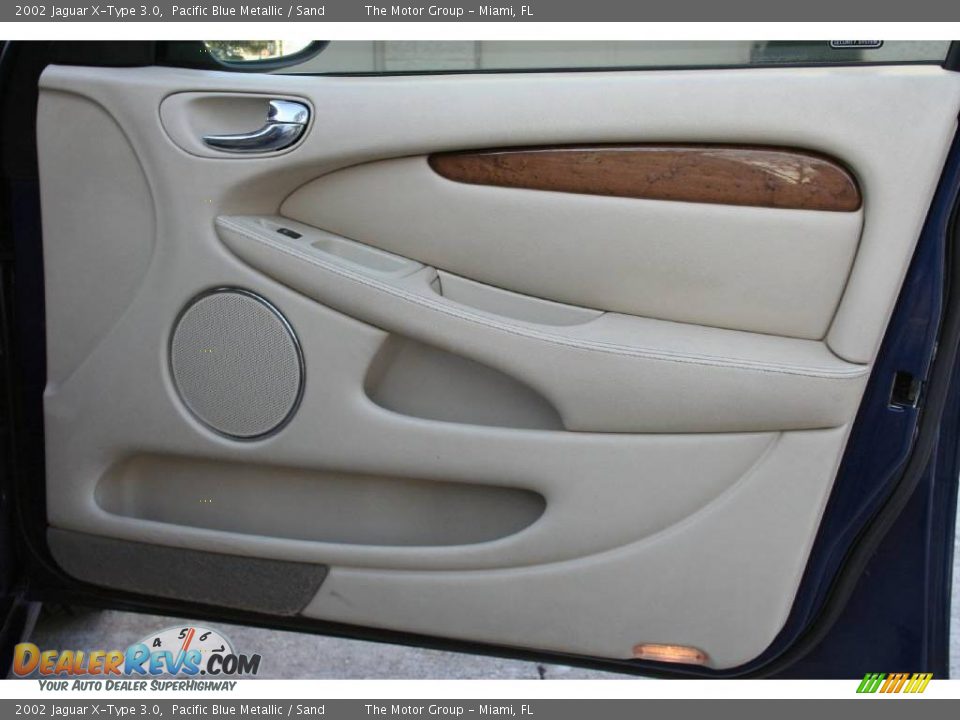 2002 Jaguar X-Type 3.0 Pacific Blue Metallic / Sand Photo #28