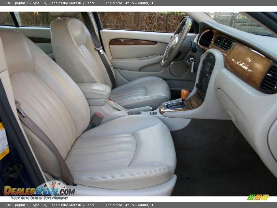 2002 Jaguar X-Type 3.0 Pacific Blue Metallic / Sand Photo #32