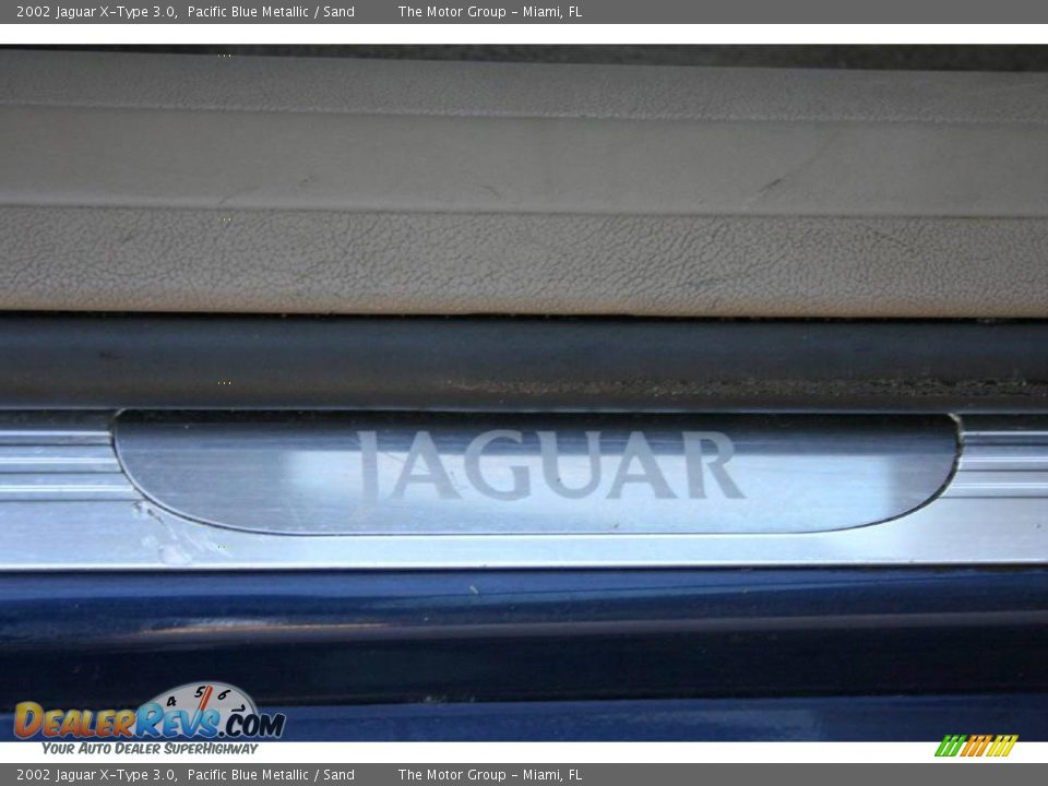 2002 Jaguar X-Type 3.0 Pacific Blue Metallic / Sand Photo #34