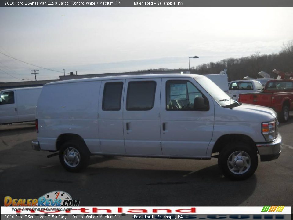 2010 Ford E Series Van E150 Cargo Oxford White / Medium Flint Photo #5