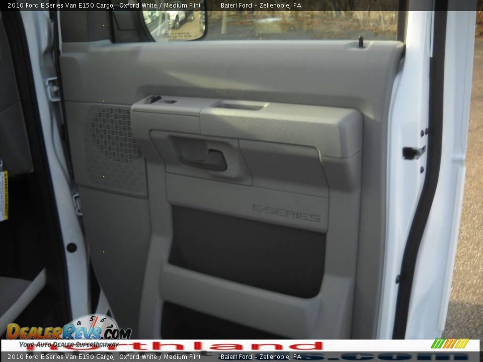 2010 Ford E Series Van E150 Cargo Oxford White / Medium Flint Photo #6