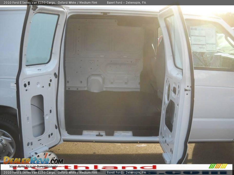 2010 Ford E Series Van E150 Cargo Oxford White / Medium Flint Photo #7