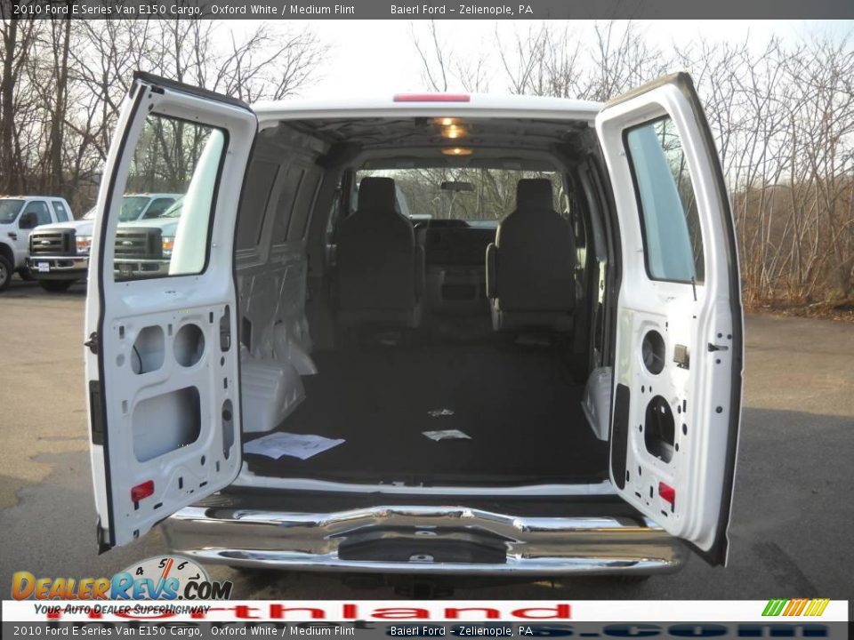 2010 Ford E Series Van E150 Cargo Oxford White / Medium Flint Photo #11