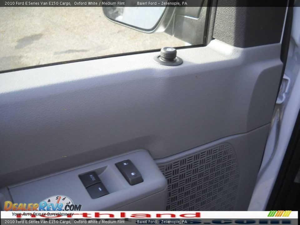 2010 Ford E Series Van E150 Cargo Oxford White / Medium Flint Photo #16