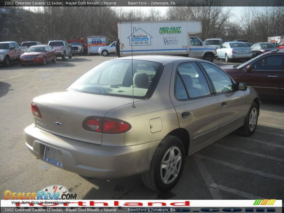 2002 Chevrolet Cavalier LS Sedan Mayan Gold Metallic / Neutral Photo #6