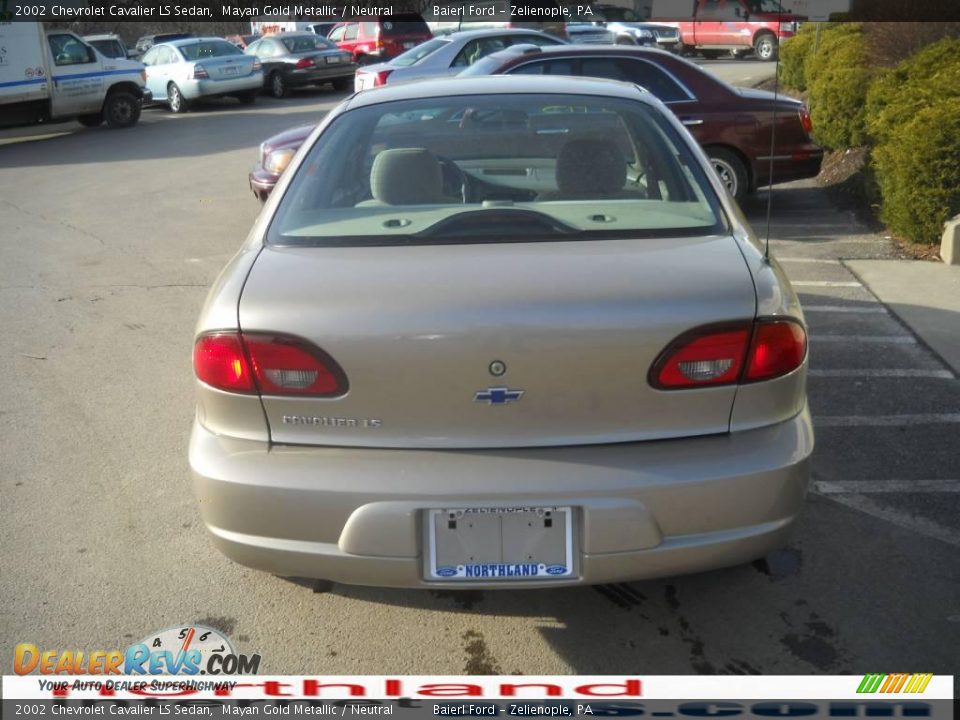2002 Chevrolet Cavalier LS Sedan Mayan Gold Metallic / Neutral Photo #7