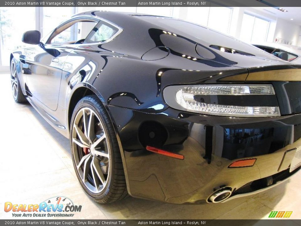 2010 Aston Martin V8 Vantage Coupe Onyx Black / Chestnut Tan Photo #11