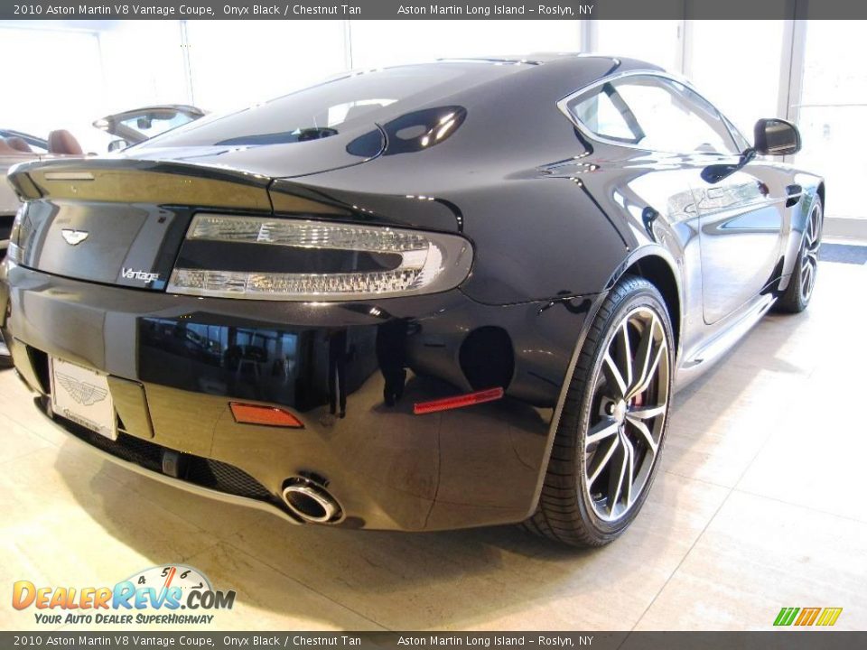 2010 Aston Martin V8 Vantage Coupe Onyx Black / Chestnut Tan Photo #12