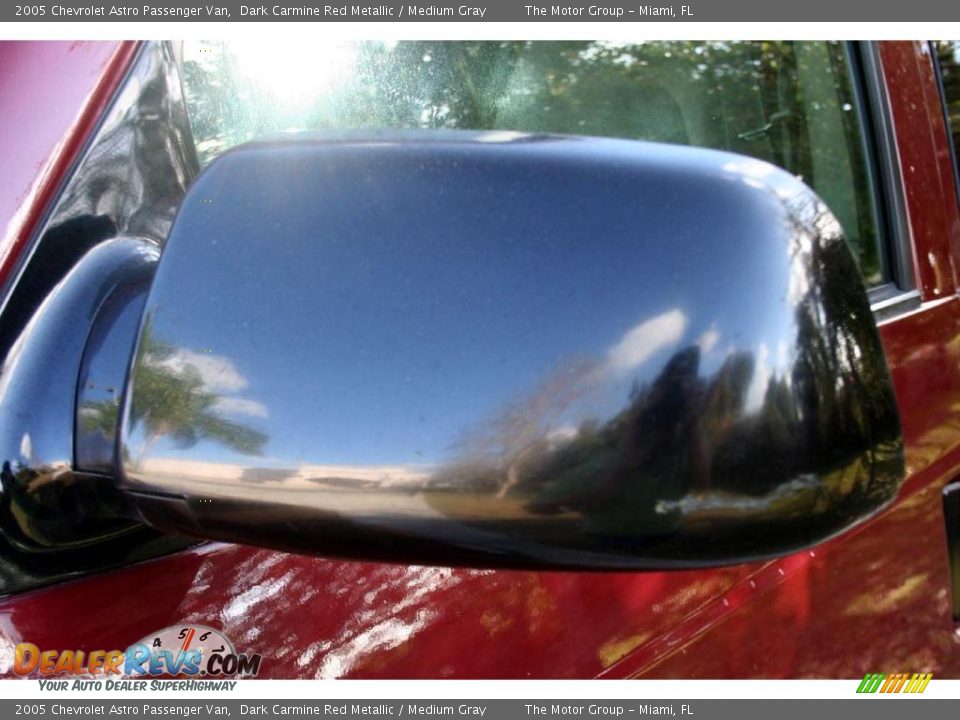 2005 Chevrolet Astro Passenger Van Dark Carmine Red Metallic / Medium Gray Photo #21