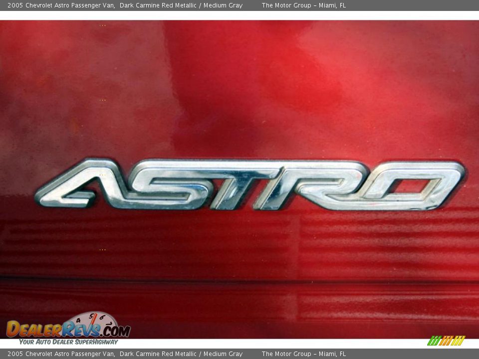 2005 Chevrolet Astro Passenger Van Dark Carmine Red Metallic / Medium Gray Photo #30