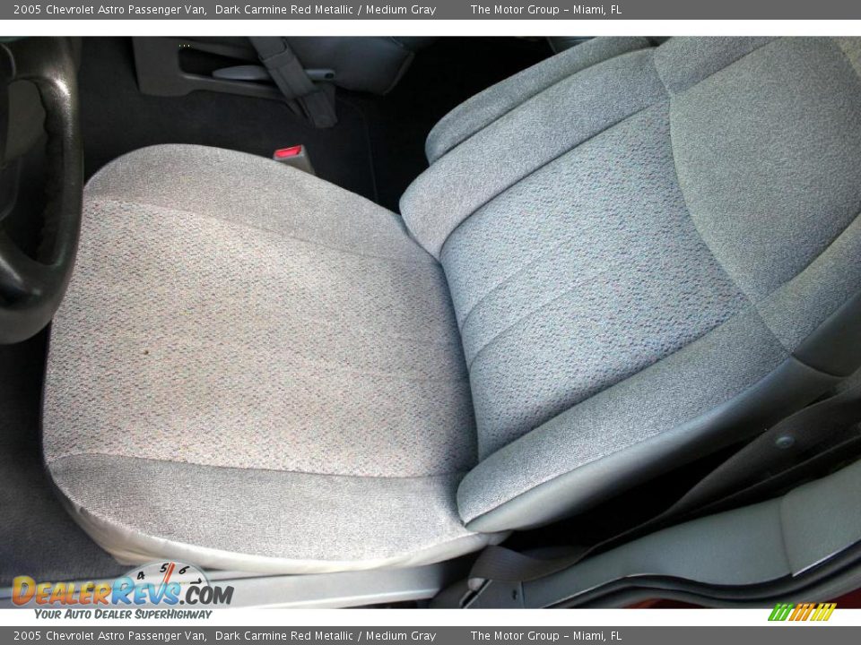 2005 Chevrolet Astro Passenger Van Dark Carmine Red Metallic / Medium Gray Photo #35