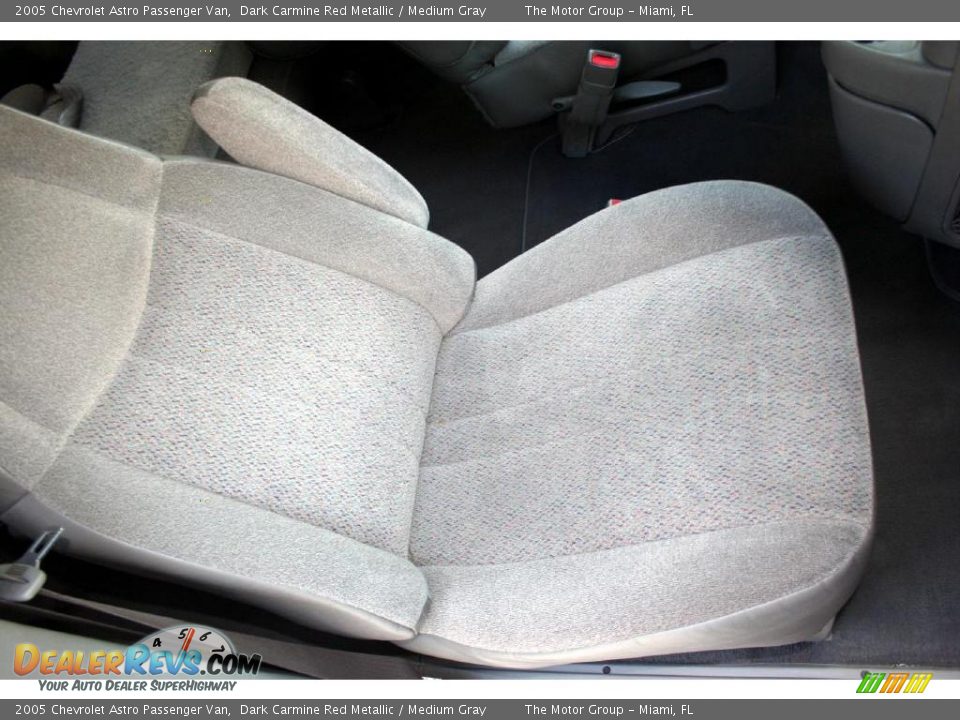 2005 Chevrolet Astro Passenger Van Dark Carmine Red Metallic / Medium Gray Photo #36