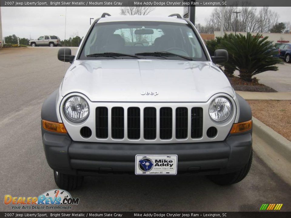 2007 Jeep Liberty Sport Bright Silver Metallic / Medium Slate Gray Photo #2