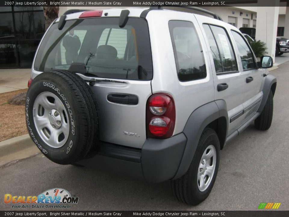 2007 Jeep Liberty Sport Bright Silver Metallic / Medium Slate Gray Photo #7