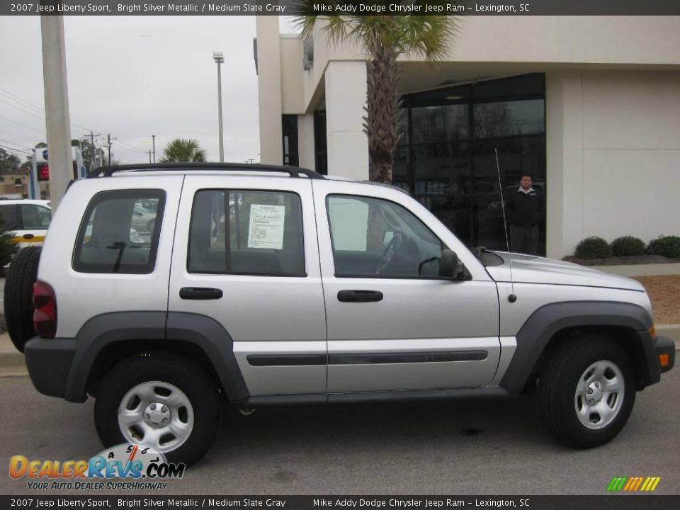 2007 Jeep Liberty Sport Bright Silver Metallic / Medium Slate Gray Photo #8