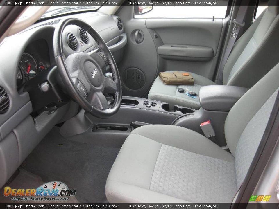 2007 Jeep Liberty Sport Bright Silver Metallic / Medium Slate Gray Photo #21