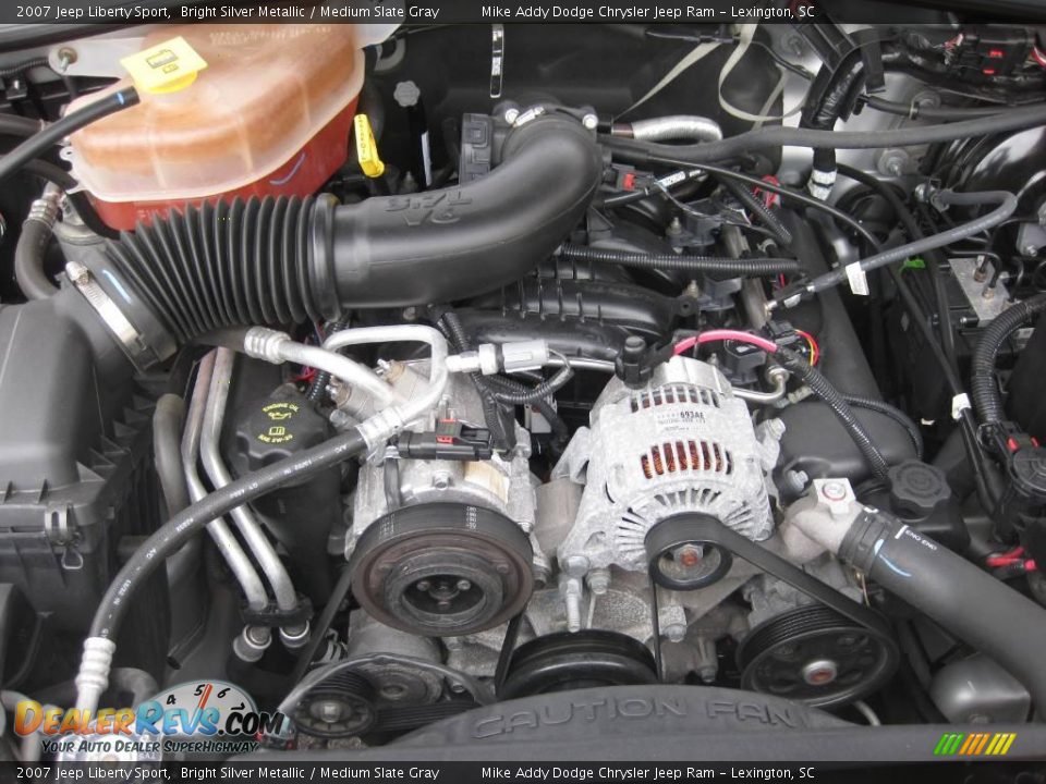 2007 Jeep Liberty Sport Bright Silver Metallic / Medium Slate Gray Photo #31
