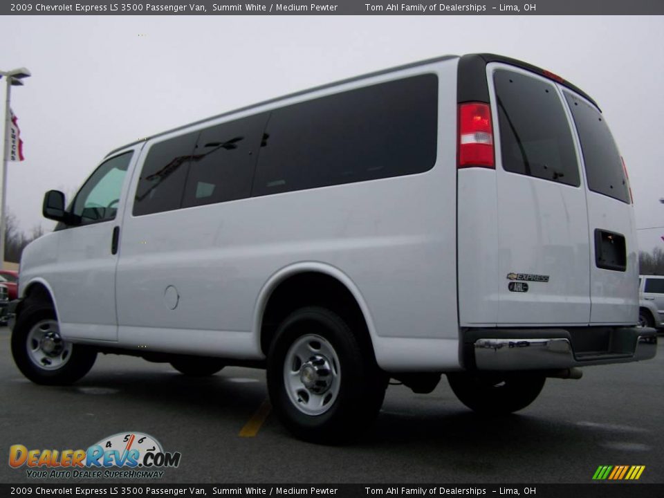 2009 Chevrolet Express LS 3500 Passenger Van Summit White / Medium Pewter Photo #4