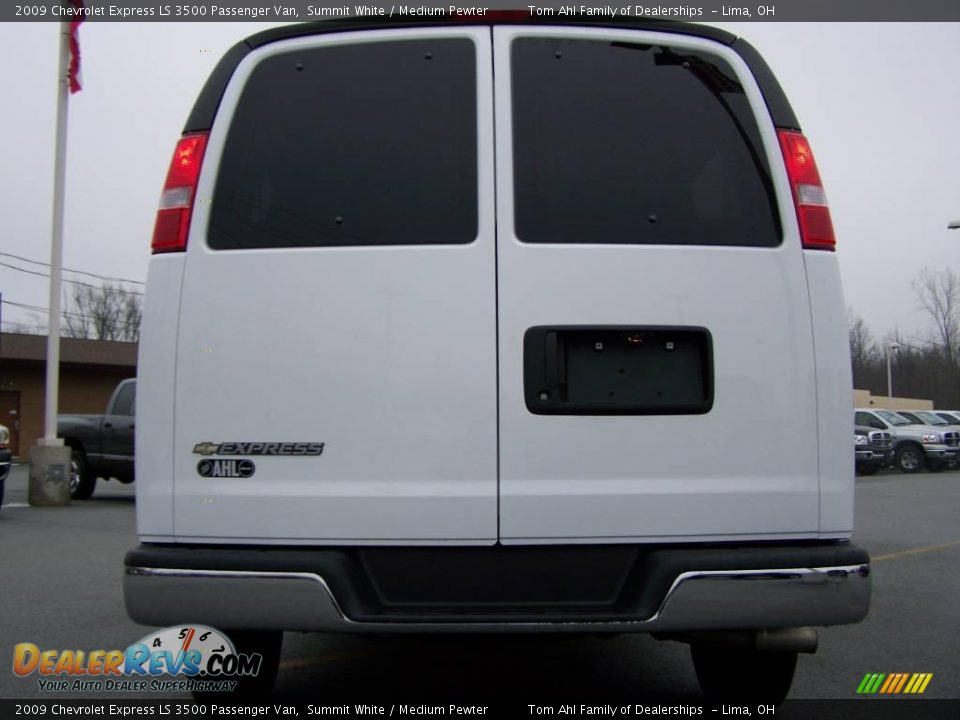 2009 Chevrolet Express LS 3500 Passenger Van Summit White / Medium Pewter Photo #6