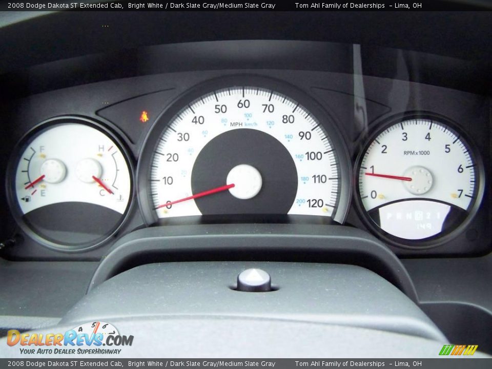 2008 Dodge Dakota ST Extended Cab Bright White / Dark Slate Gray/Medium Slate Gray Photo #14