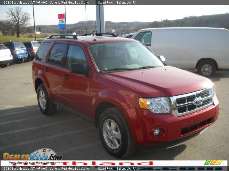 2010 Ford Escape XLT V6 4WD Sangria Red Metallic / Stone Photo #4
