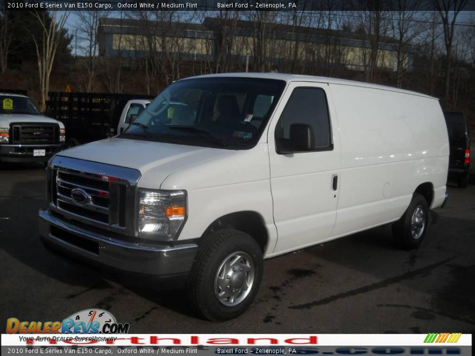 2010 Ford E Series Van E150 Cargo Oxford White / Medium Flint Photo #2