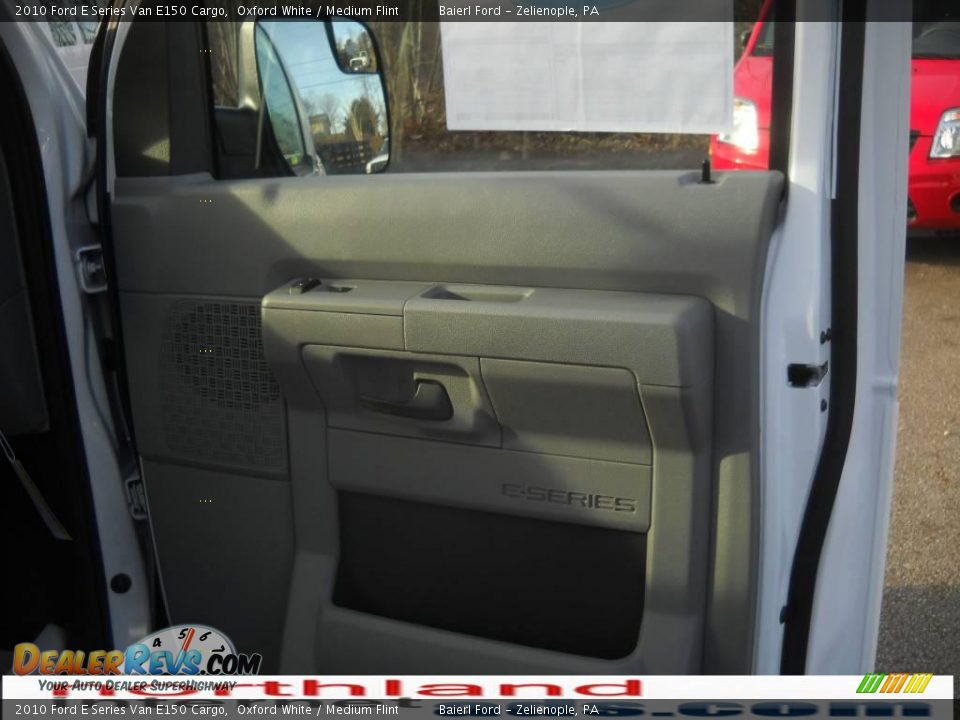 2010 Ford E Series Van E150 Cargo Oxford White / Medium Flint Photo #5