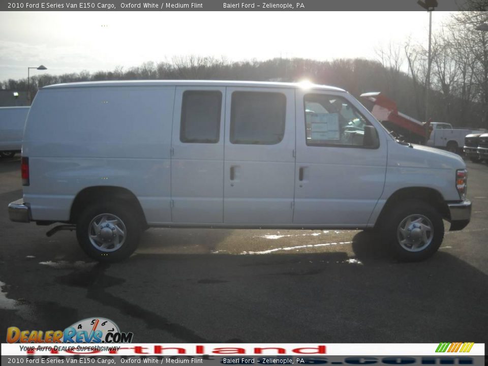 2010 Ford E Series Van E150 Cargo Oxford White / Medium Flint Photo #6
