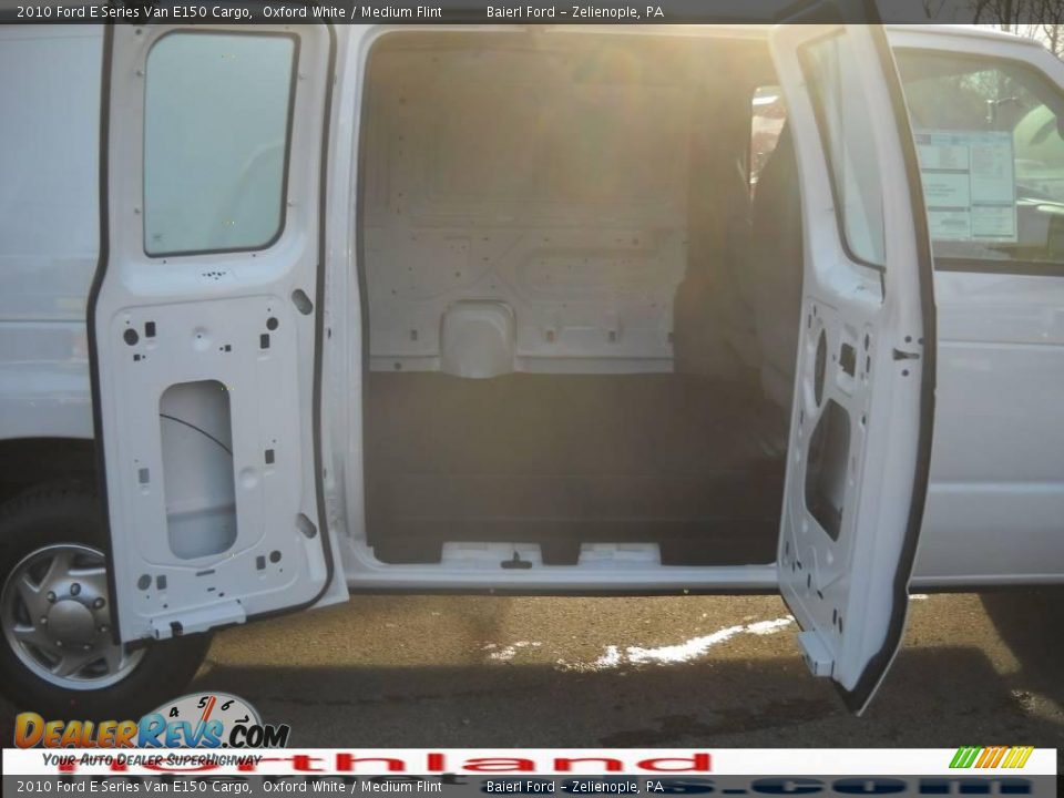 2010 Ford E Series Van E150 Cargo Oxford White / Medium Flint Photo #7