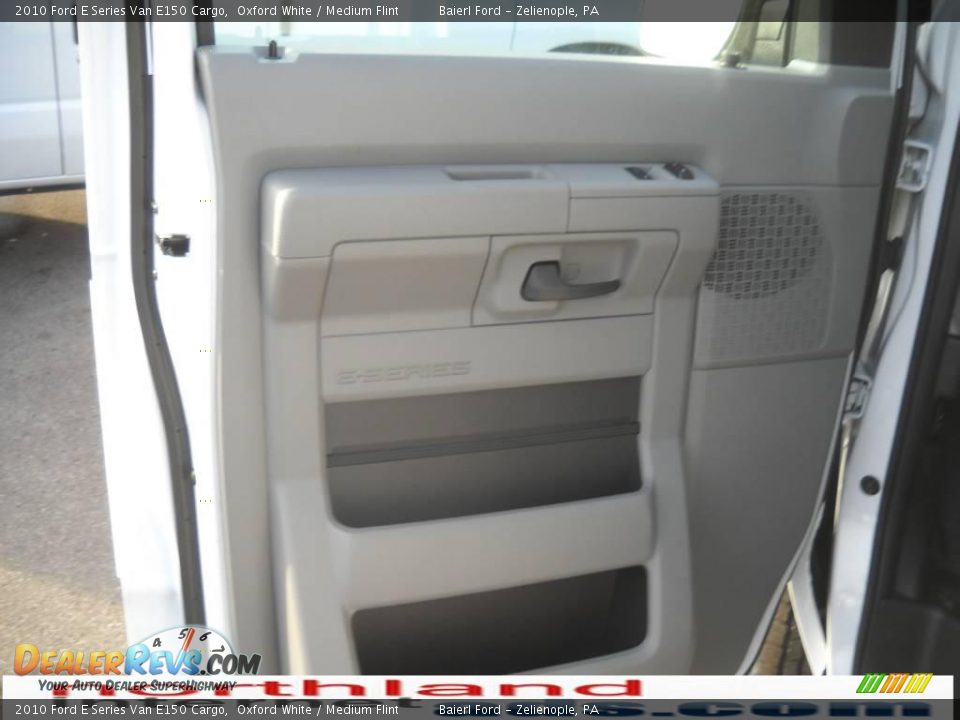 2010 Ford E Series Van E150 Cargo Oxford White / Medium Flint Photo #14