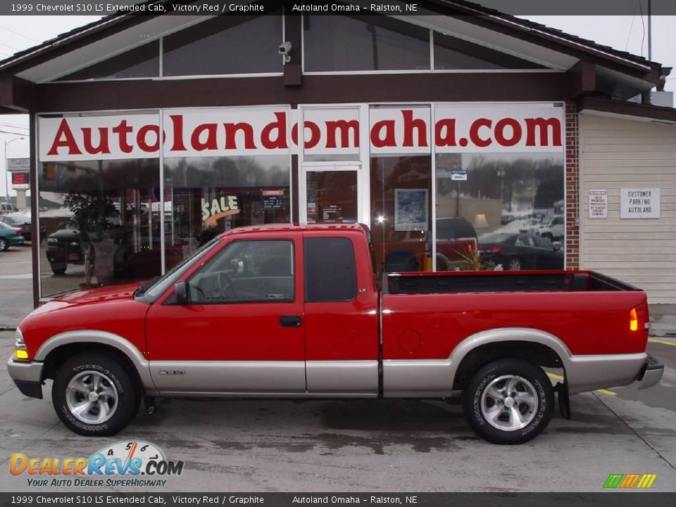 1999 Chevrolet S10 LS Extended Cab Victory Red / Graphite Photo #17