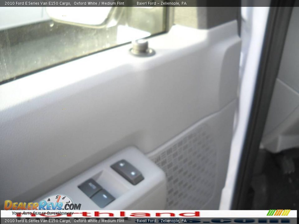 2010 Ford E Series Van E150 Cargo Oxford White / Medium Flint Photo #17