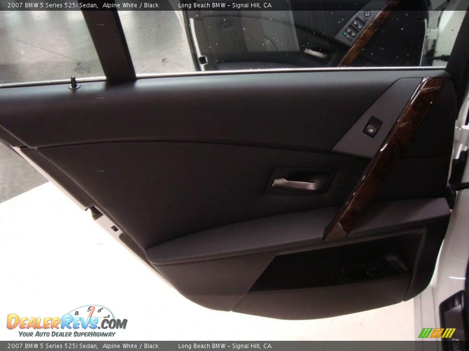 2007 BMW 5 Series 525i Sedan Alpine White / Black Photo #27