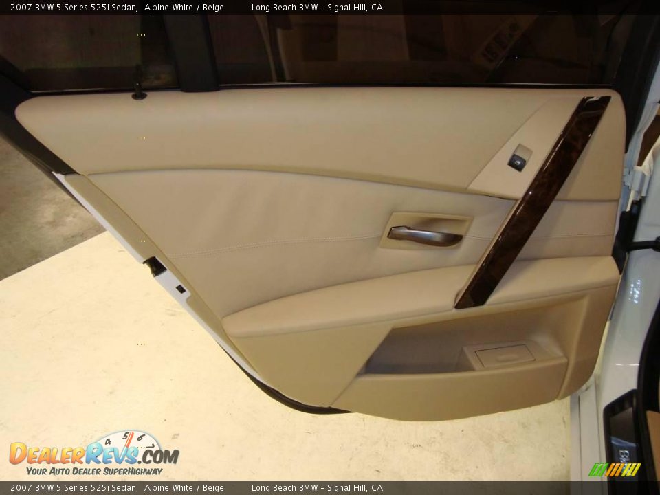 2007 BMW 5 Series 525i Sedan Alpine White / Beige Photo #31