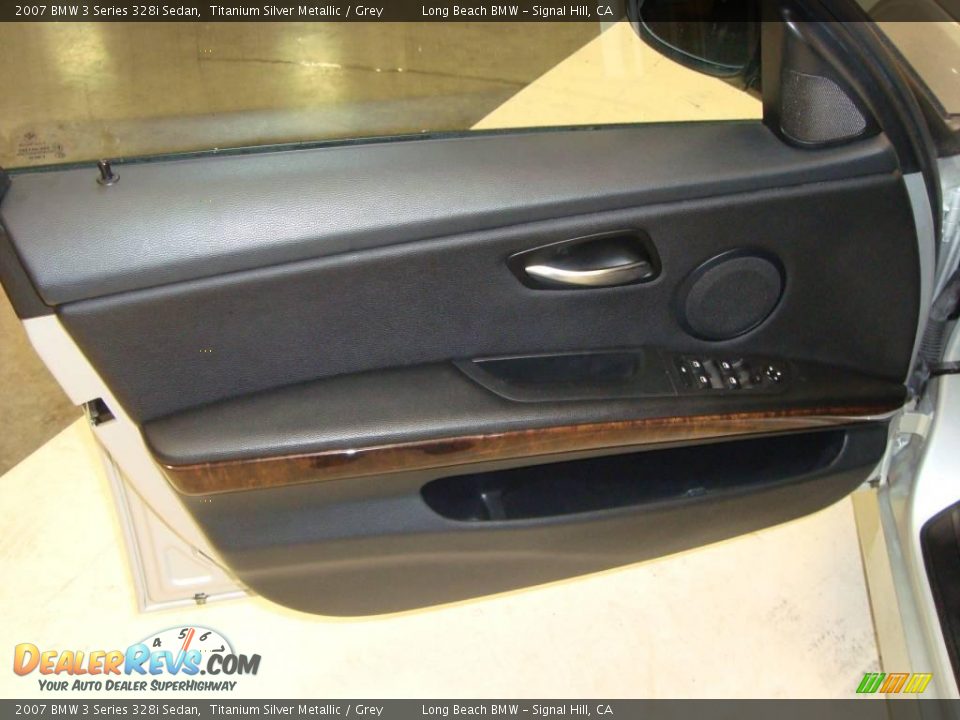 2007 BMW 3 Series 328i Sedan Titanium Silver Metallic / Grey Photo #24