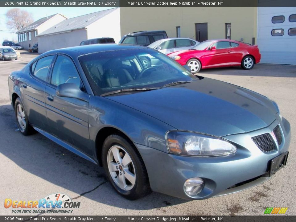 2006 Pontiac Grand Prix Sedan Stealth Gray Metallic / Ebony Photo #12