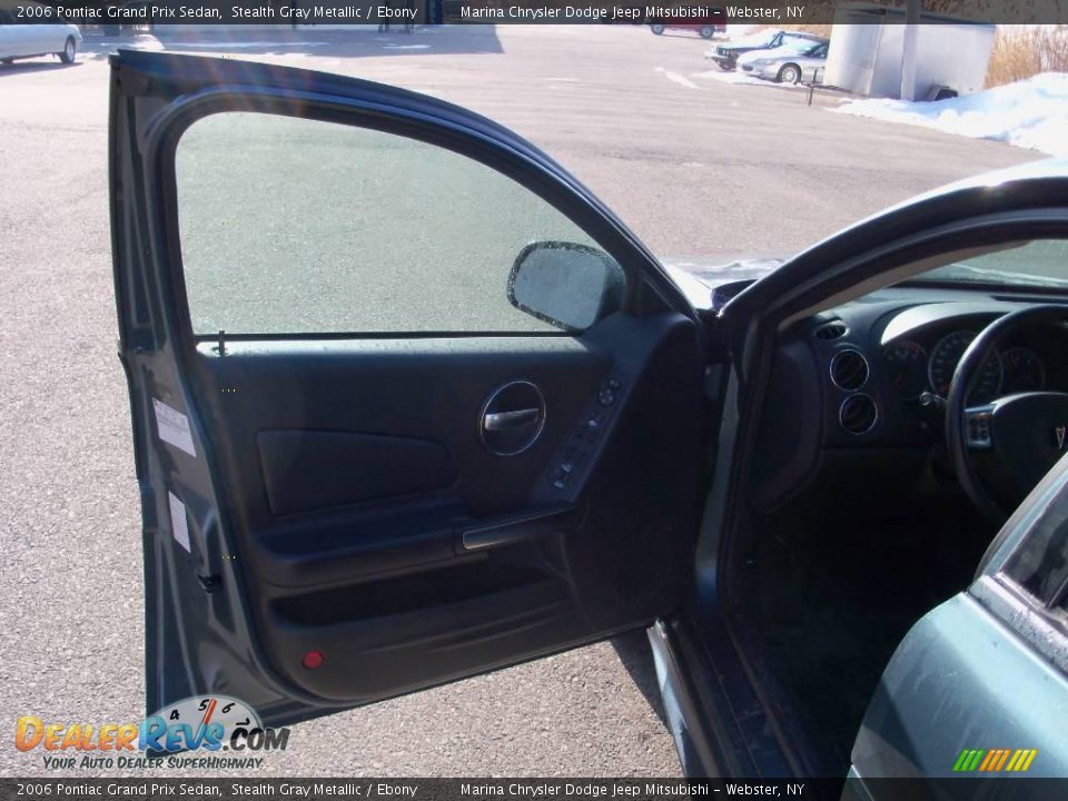 2006 Pontiac Grand Prix Sedan Stealth Gray Metallic / Ebony Photo #15