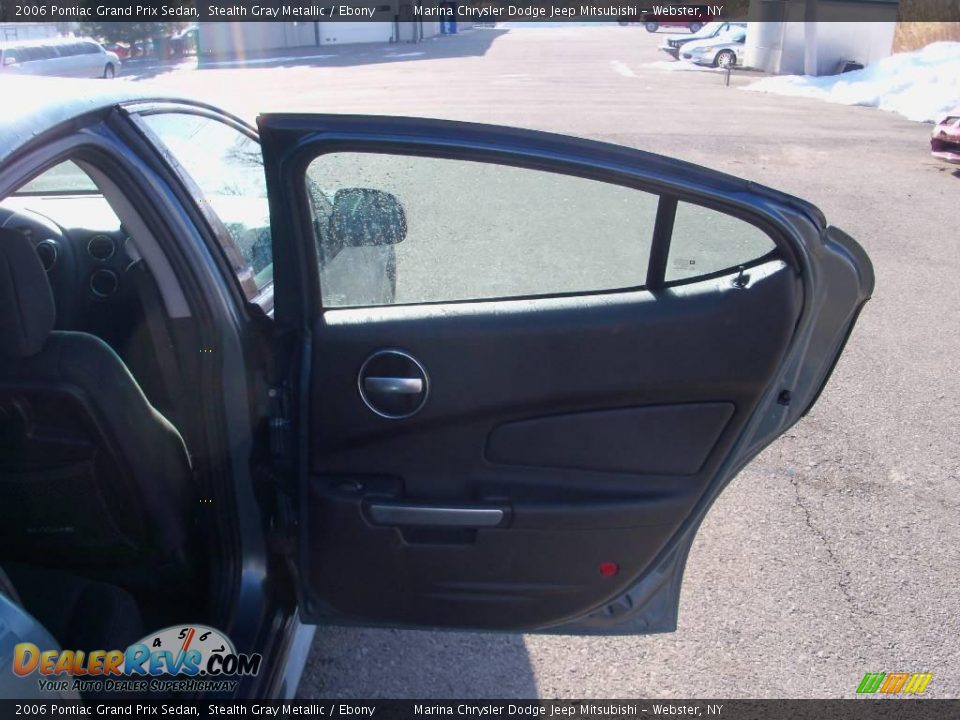 2006 Pontiac Grand Prix Sedan Stealth Gray Metallic / Ebony Photo #18