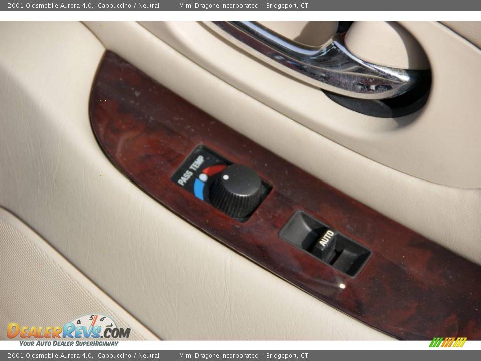 2001 Oldsmobile Aurora 4.0 Cappuccino / Neutral Photo #17