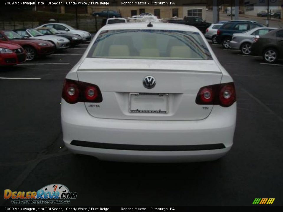 2009 Volkswagen Jetta TDI Sedan Candy White / Pure Beige Photo #4
