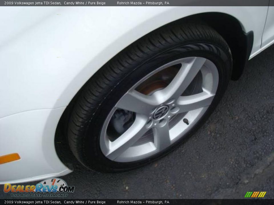 2009 Volkswagen Jetta TDI Sedan Candy White / Pure Beige Photo #9