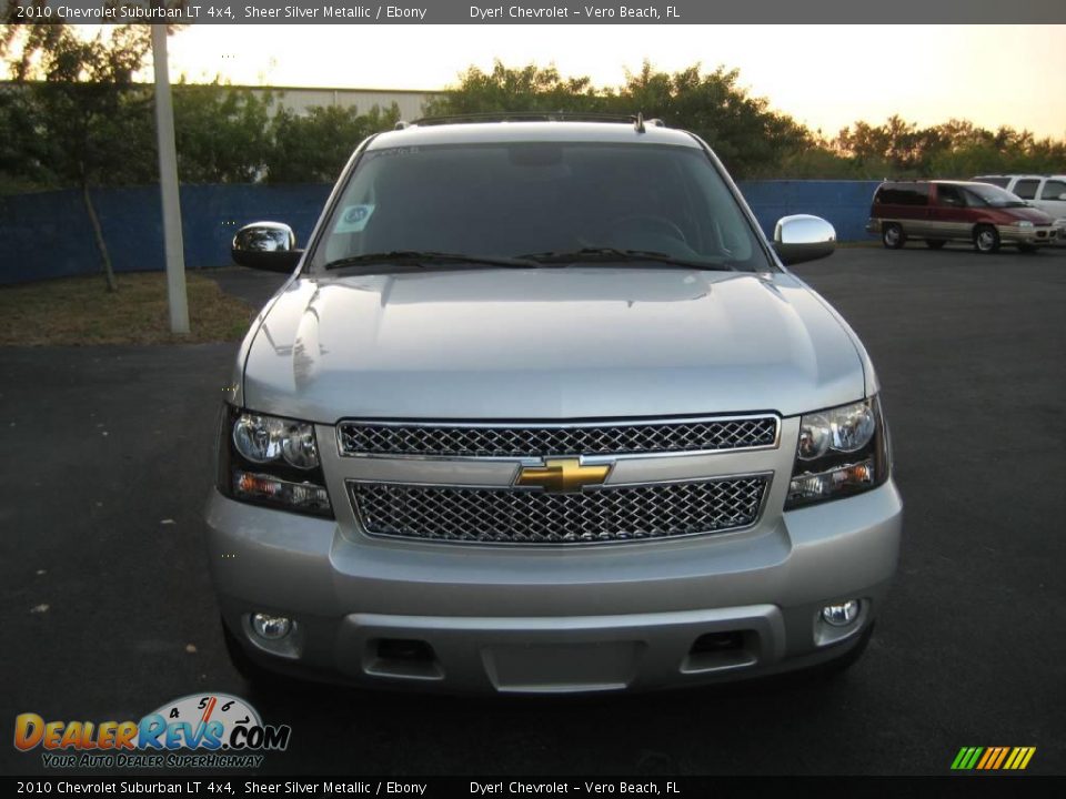 2010 Chevrolet Suburban LT 4x4 Sheer Silver Metallic / Ebony Photo #2